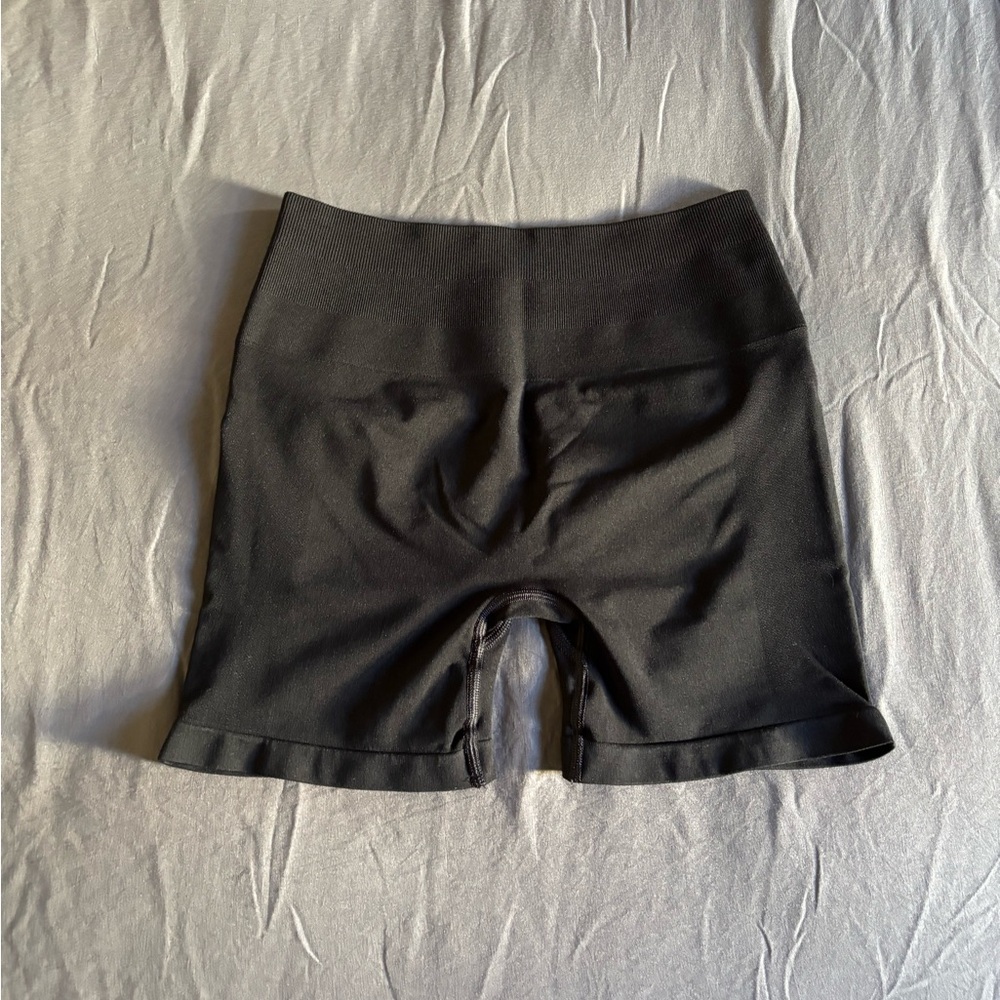 Alphalete Amplify Shorts